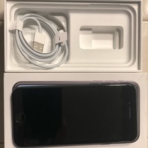 iPhone 7 32 GB Includes Mophie juice pack cover